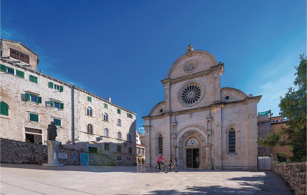 Lovely Home In Sibenik-Brodarica With Kitchen Donje Polje Екстер'єр фото